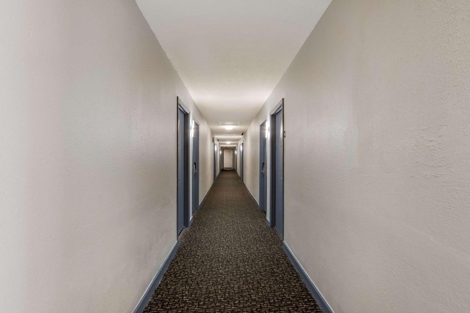 Econo Lodge Cherry Point Havelock Exterior photo