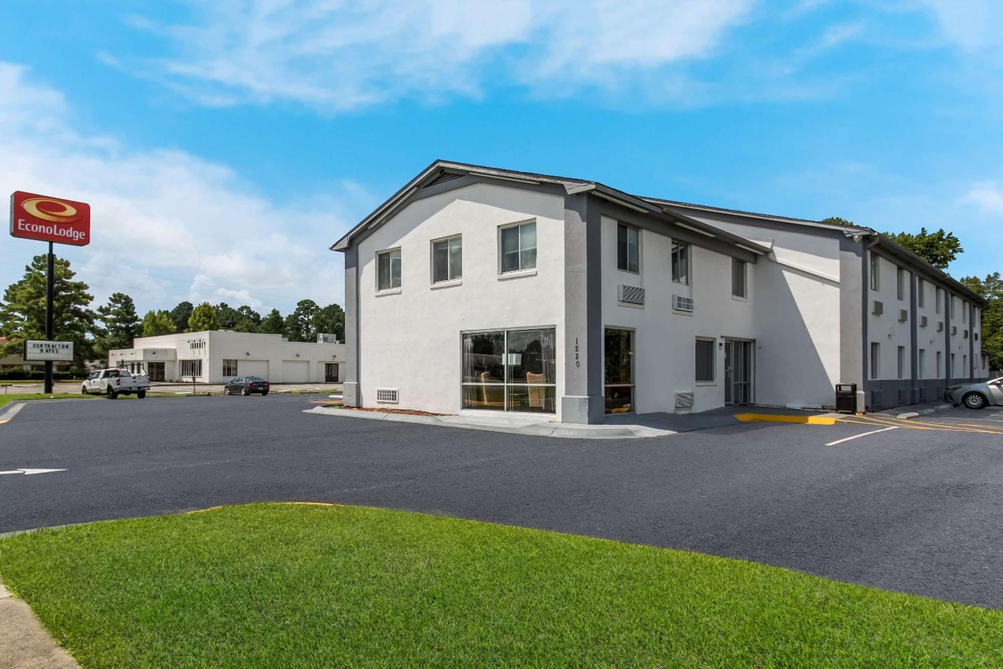 Econo Lodge Cherry Point Havelock Exterior photo