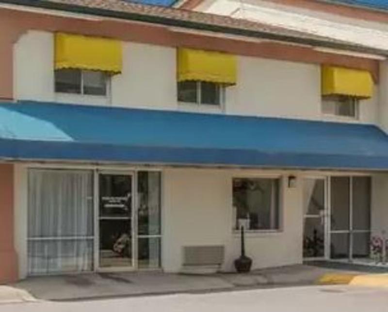 Econo Lodge Cherry Point Havelock Exterior photo